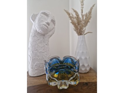 Dvoubarevná žardinka z hutního skla - J. Hospodka