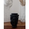 Ikonická československá váza s motivem žen