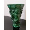Nádherná váza z malachitového skla "Tři grácie"