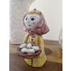Keramická figurka - Selka s vajíčky