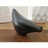 Royal Dux „Black Hen“ - ikonická porcelánová soška slepičky