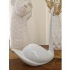 Royal Dux „Brusel Swan“ — porcelánová plastika labutě