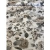 Zbytek - Bavlněná látka velké šedohnědé růže na bílé  60 x 140 cm