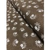 Bavlněná látka bílé květy s lístky z puntíků na tmavě hnědé