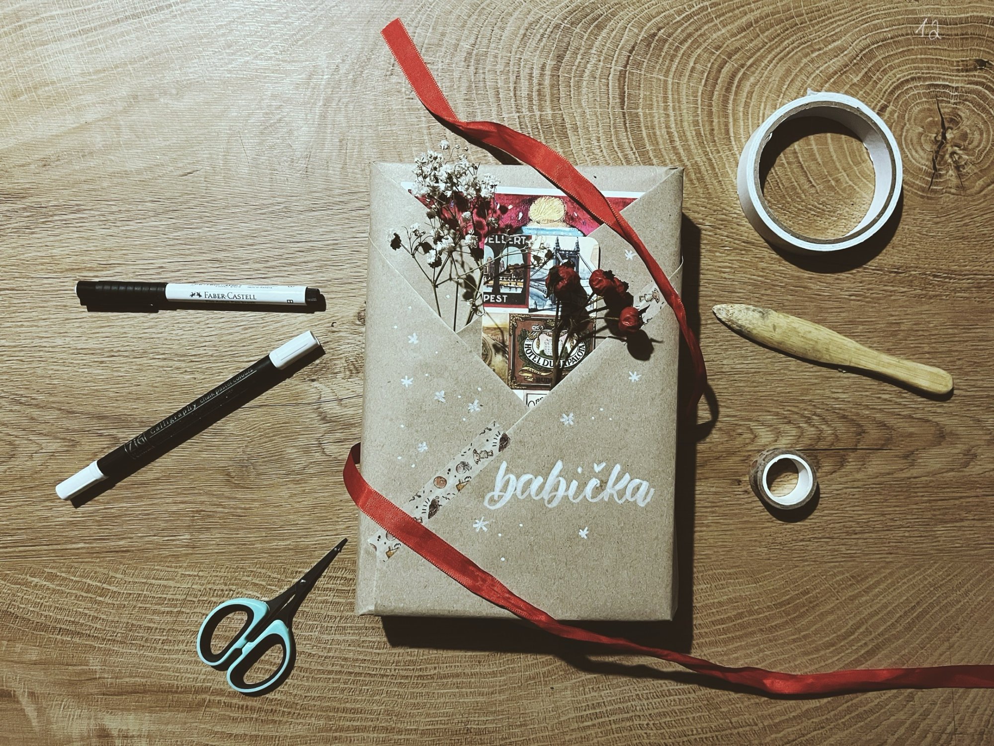 Jak zabalit dárek s lehkostí a radostí: Balení knihy