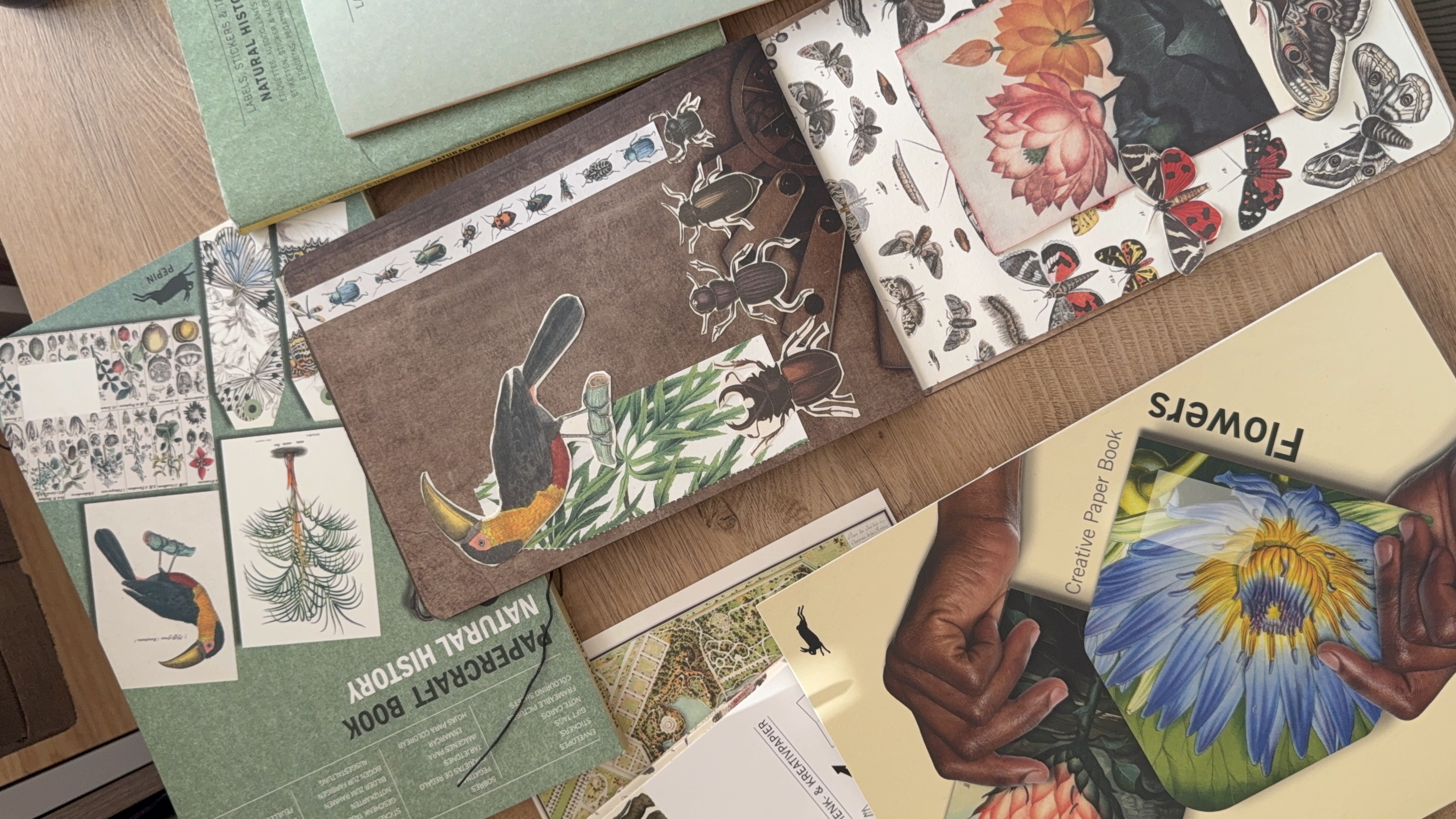 Hotový osobní scrapbook vytvořený s materiály The Pepin Press