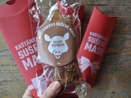 veprove tri červené krabičky