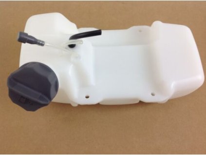 Rezervoar goriva Oleo-Mac 746, 746T, 753, 753T, 755, 755T original 	61110267AR