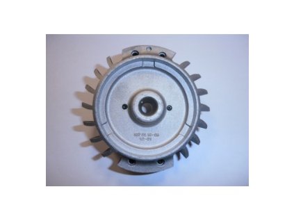 Zotrvačník pre Husqvarna 362, 365, 371, 372