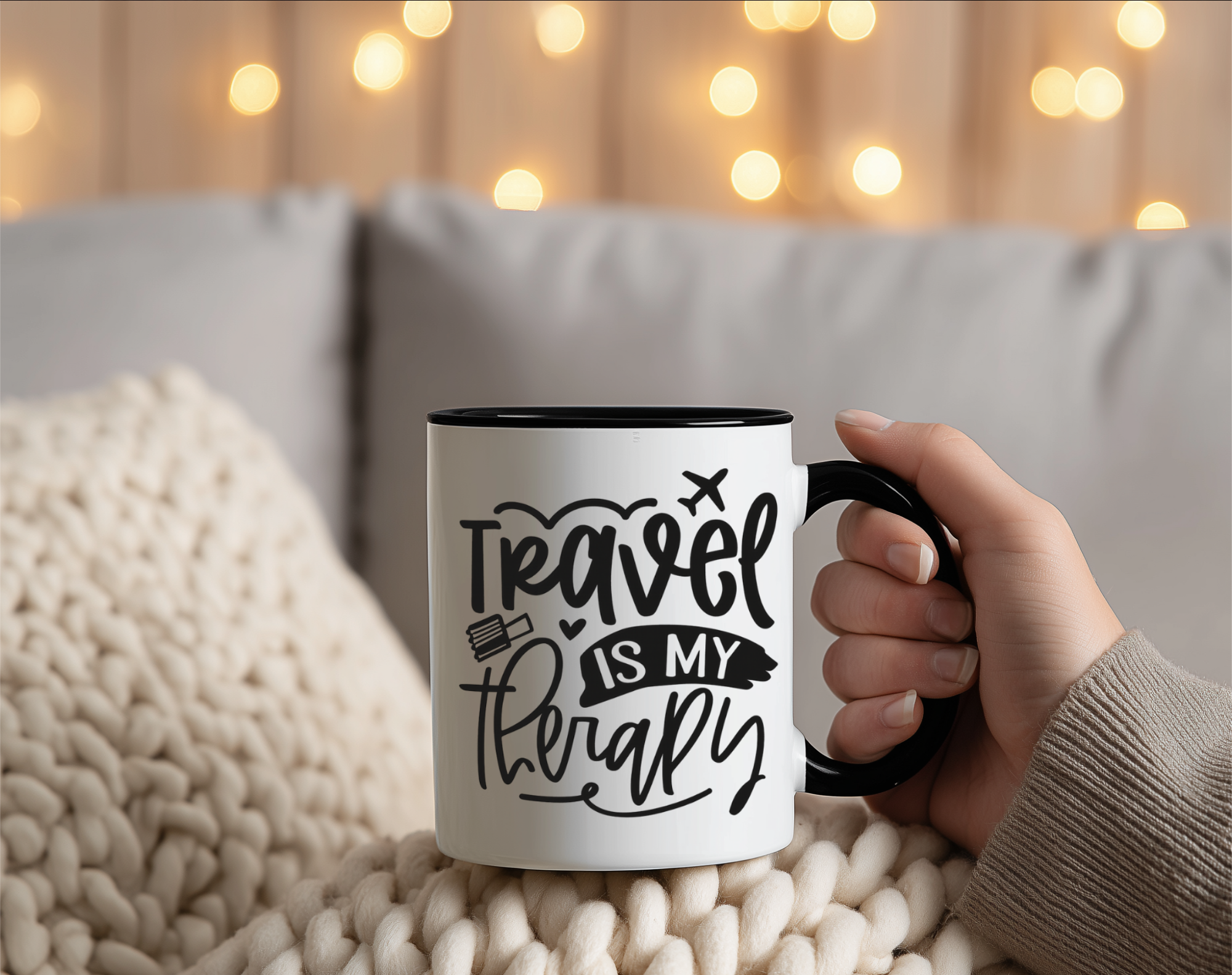 hrnek-travel-is-my-therapy