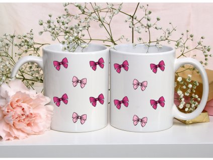 hrnecek s ruzovymi maslickami