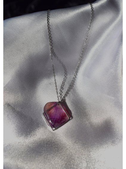 Epoxidový náhrdelník stříbrná ocel orchidej