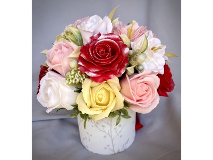 Červeno žltá kyticka