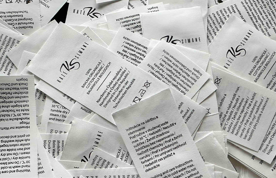 JAK PEČOVAT O TRIČKA KATE SIMANE