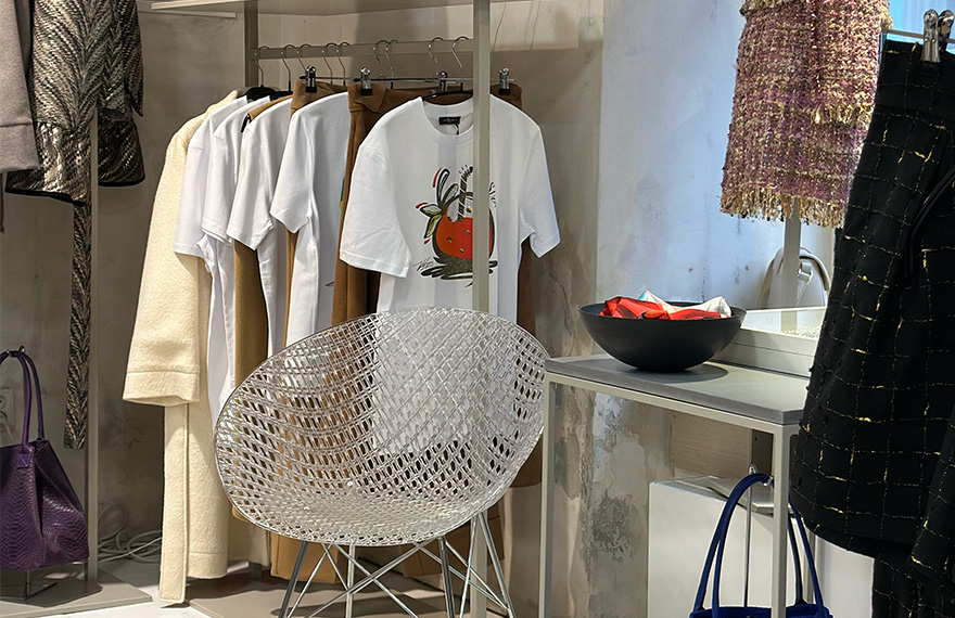 KATE SIMANE VE VIDDA STORE