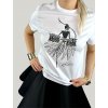 Designové bílé tričko s grafikou modelky, glitrovaným potiskem a krystalovými kameny