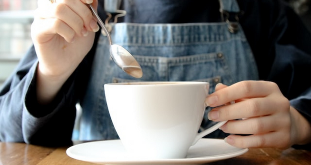 Může na kávě vzniknout závislost? A škodí nám?