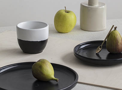 Ručně vyráběná kávová keramika Åoomi v nabídce Kavala