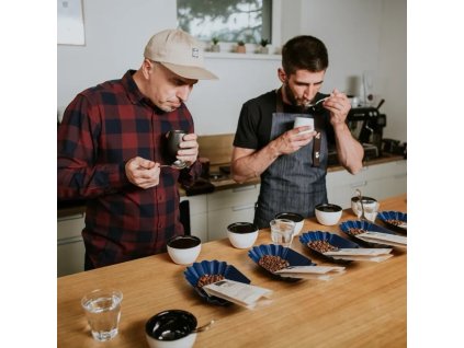 Kaffa cupping 03 ve velké velikosti