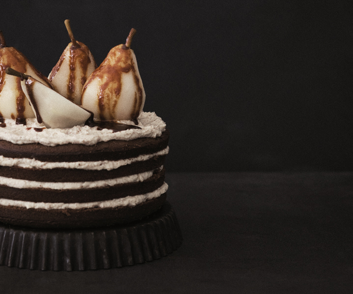 Kávový dort s hruškami a karamelem