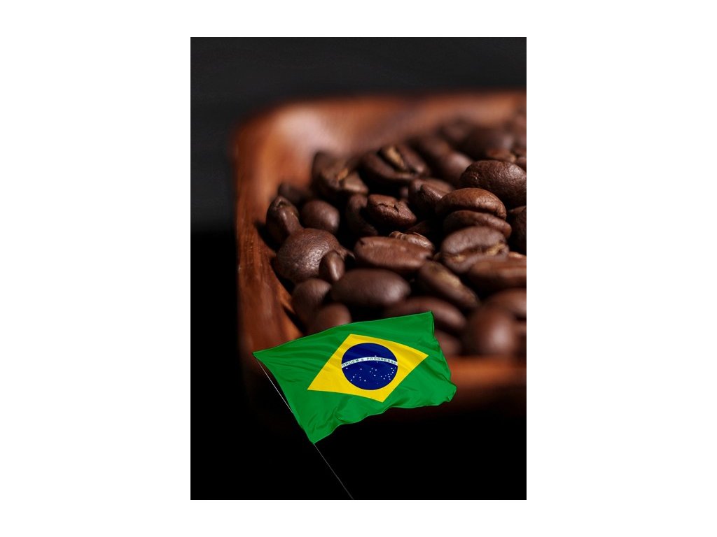 Čerstvě pražená zrnková káva z Brazílie