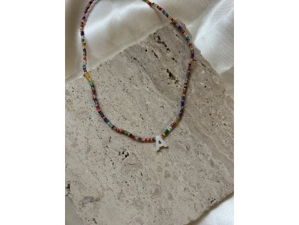 COLORS náhrdelník s písmenem