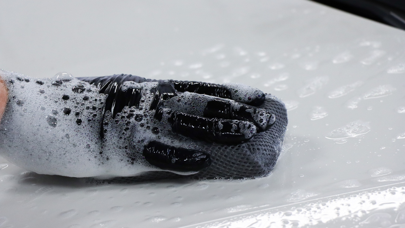Nie je clay ako clay: Kompletný sprievodca dekontamináciou laku