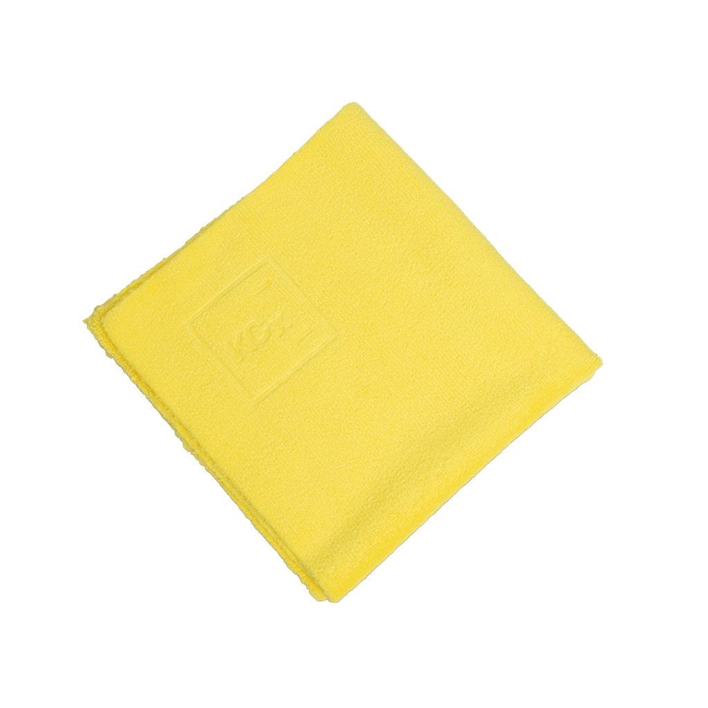 Žltá mikrovláknová utierka Koch Chemie Pro Allrounder Towel s rozmerom 40 × 40 cm a gramážou 315 g/m². Výrobca ju vedie ako leštiacu utierku k bežným pastám.