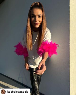 ♣️? 🔥? 🦋? 💓? Oversize tricka s perim @wherewastherewas 💥 SU NEPREHLIADNUTELNE 😈 stylove 😎 ine 🌪 Jeden kus z farby ☝🏻 perie...