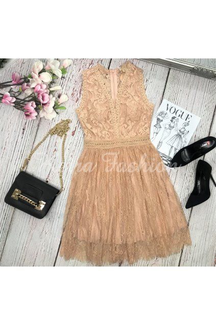 čipkované béžové šaty