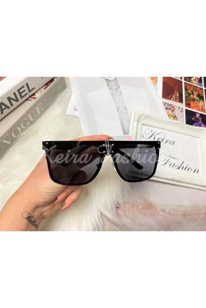 čierne slnečné okuliare