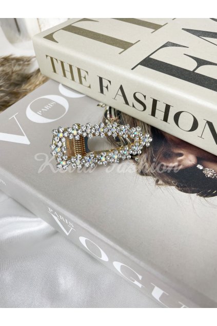 sponda do vlasov s kamienkami