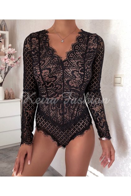 čierne elegantné body