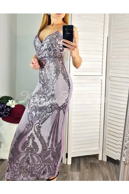 šaty so striebornými flitrami
