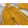 úpletový komplet horčicový nohavice a sveter