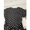 krátky čierny bodkovaný overal