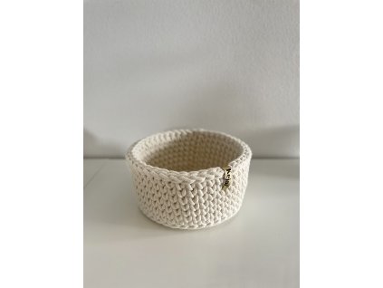 Háčkovaný košík 20 x 10 cm