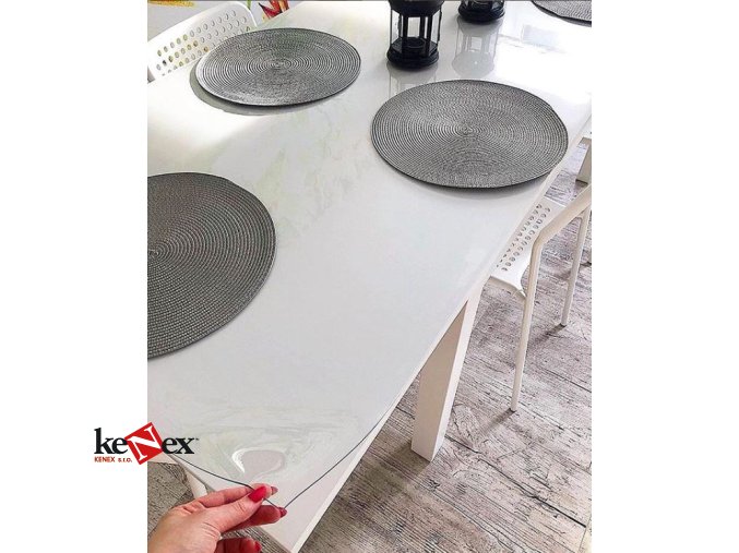 ubrus na stul z mekkeho skla 82x172 cm