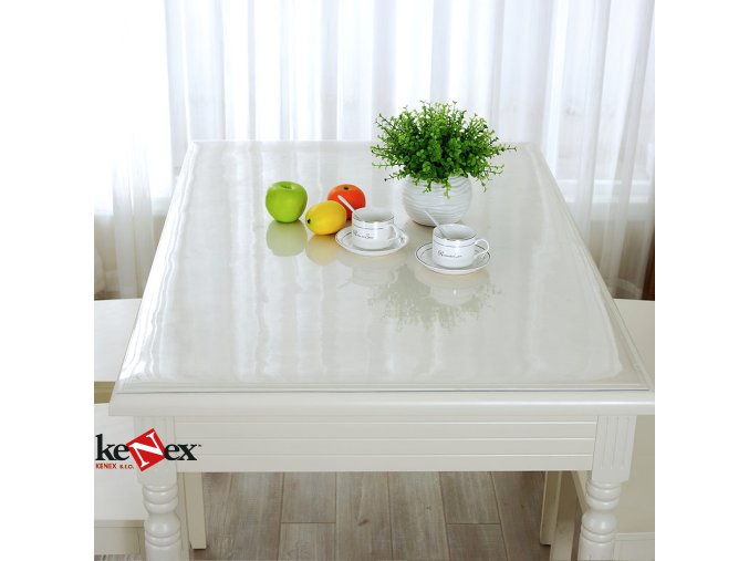 ubrus na stul z mekkeho skla 110x65 cm (2)