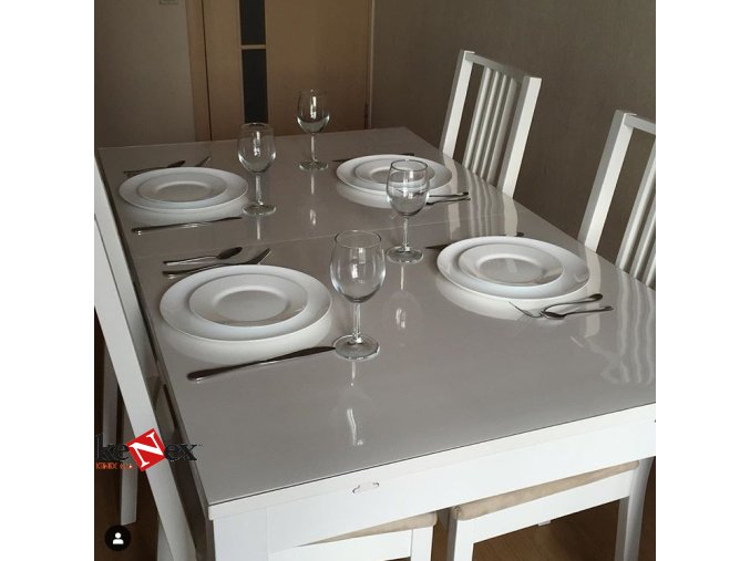 ubrus na stul z mekkeho skla 117 8x74 2 cm 2