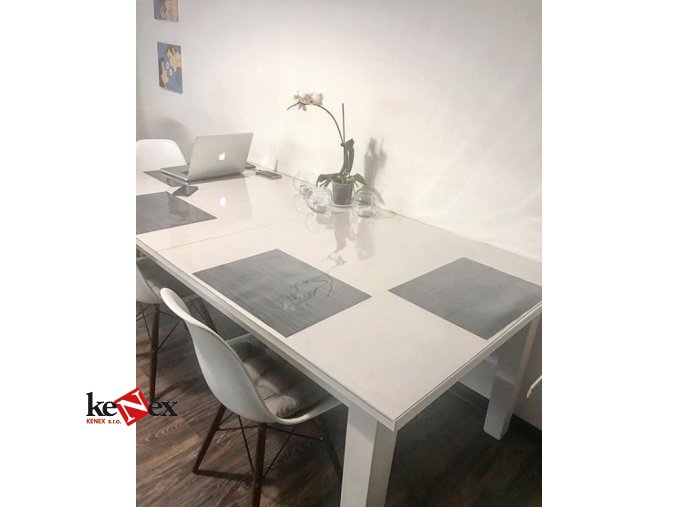 ubrus na stul z mekkeho skla 120x100 cm