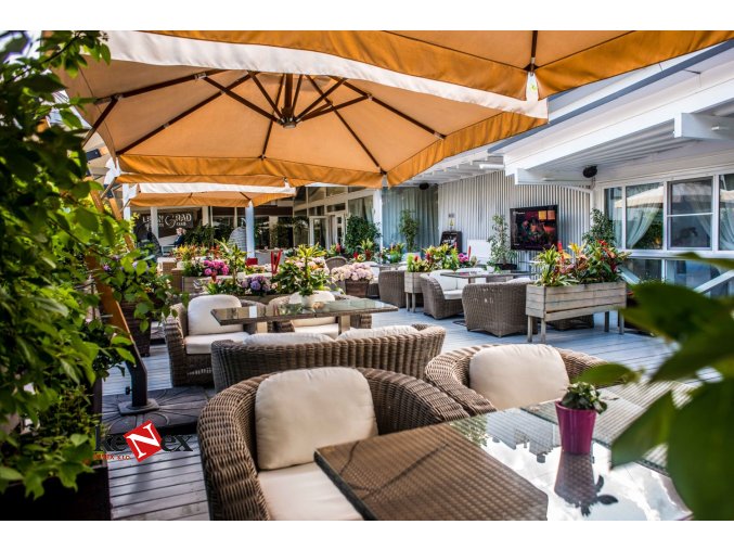 ubrus na stul z mekkeho skla 120x65cm