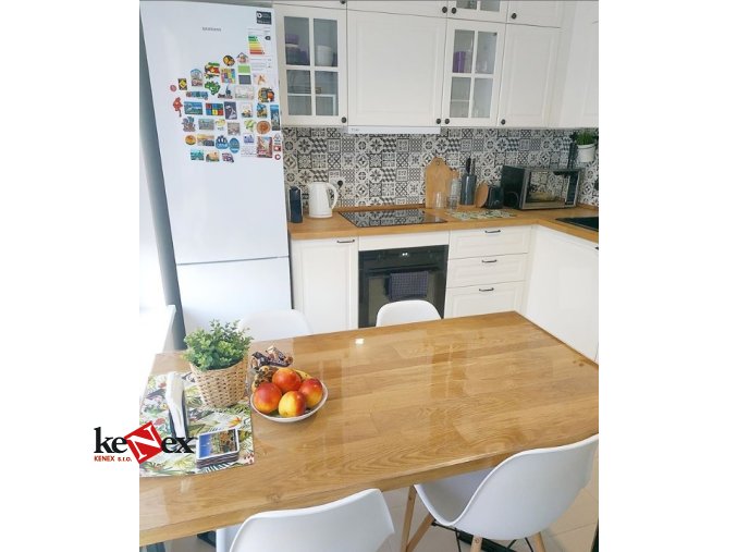 ubrus na stul z mekkeho skla 150x70cm