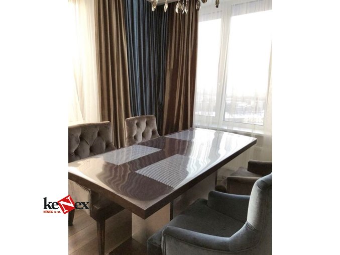 ubrus na stul z mekkeho skla 186 5x42cm 3