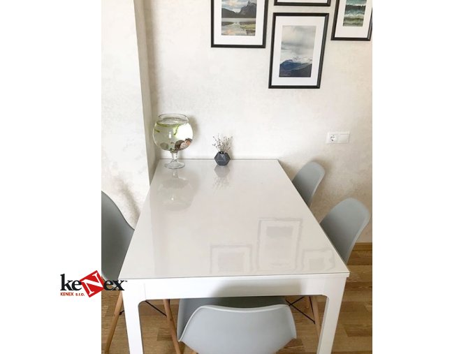 ubrus na stul z mekkeho skla 60x90 cm