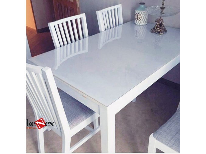 ubrus na stul z mekkeho skla 69x119 cm