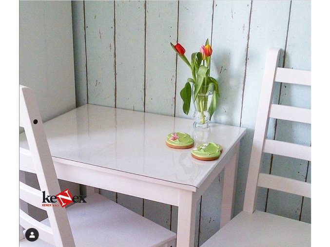 ubrus na stul z mekkeho skla 70x118 cm