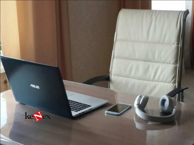 ubrus na stul z mekkeho skla 70x60 cm