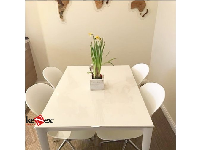 ubrus na stul z mekkeho skla 74 5x77 5 cm