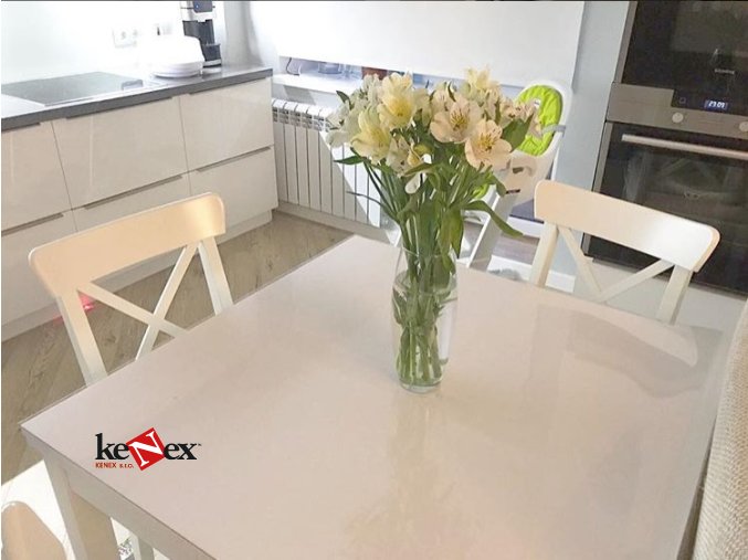 ubrus na stul z mekkeho skla 75x75 5 cm